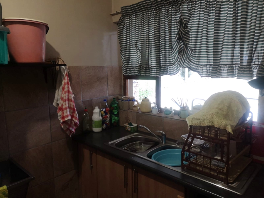 5 Bedroom Property for Sale in Despatch Central Eastern Cape